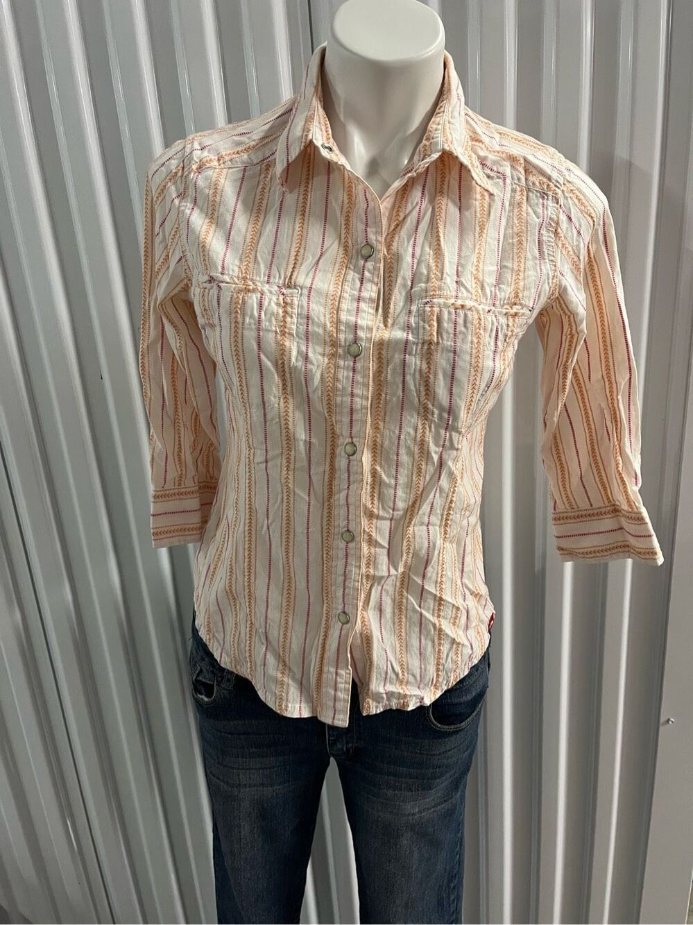 The North face button up 3/4 sleeve top size small